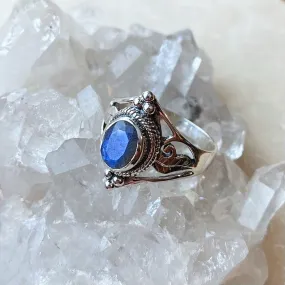 Labradorite Filigree Ring - Amita