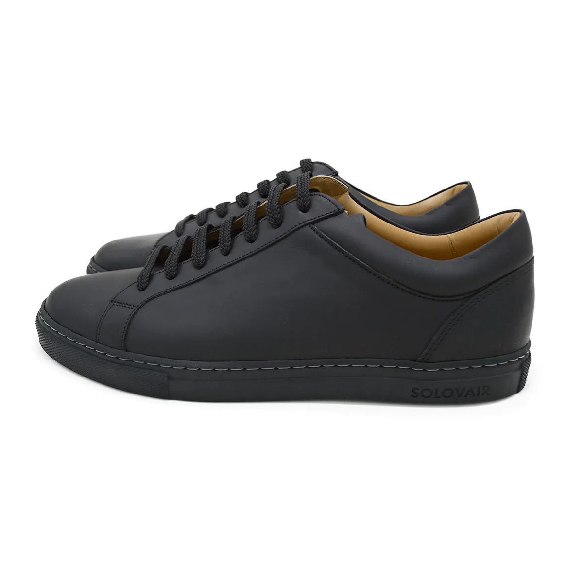 SOLOVAIR Sneaker- Greasy Black