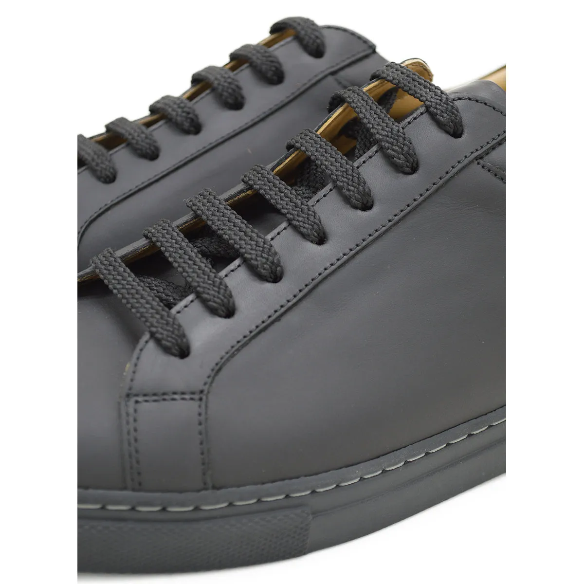 SOLOVAIR Sneaker- Greasy Black