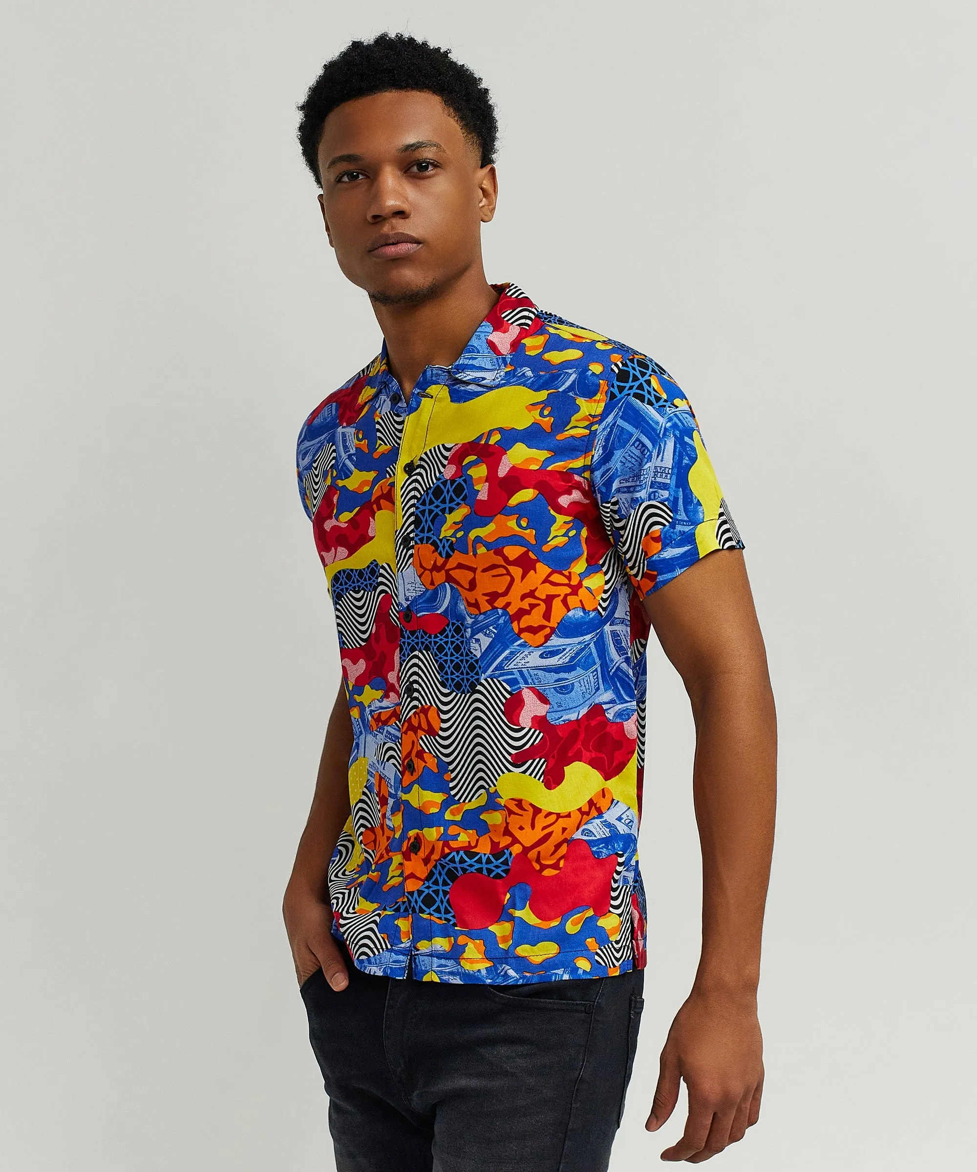 Wavy Allover Print Short Sleeve Shirt