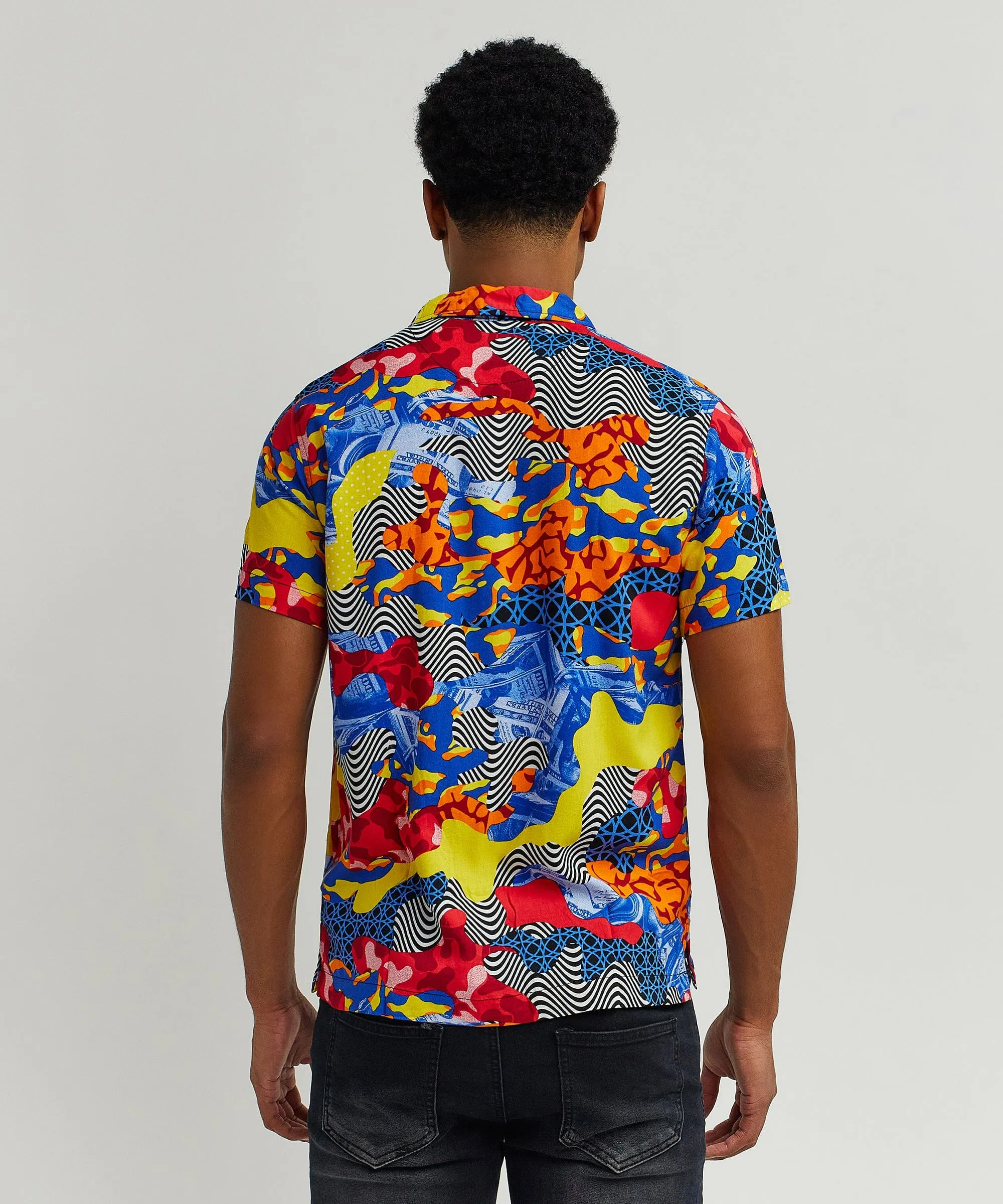 Wavy Allover Print Short Sleeve Shirt