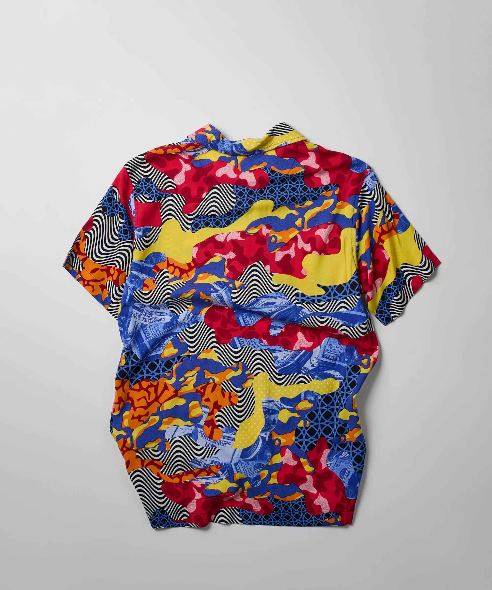 Wavy Allover Print Short Sleeve Shirt