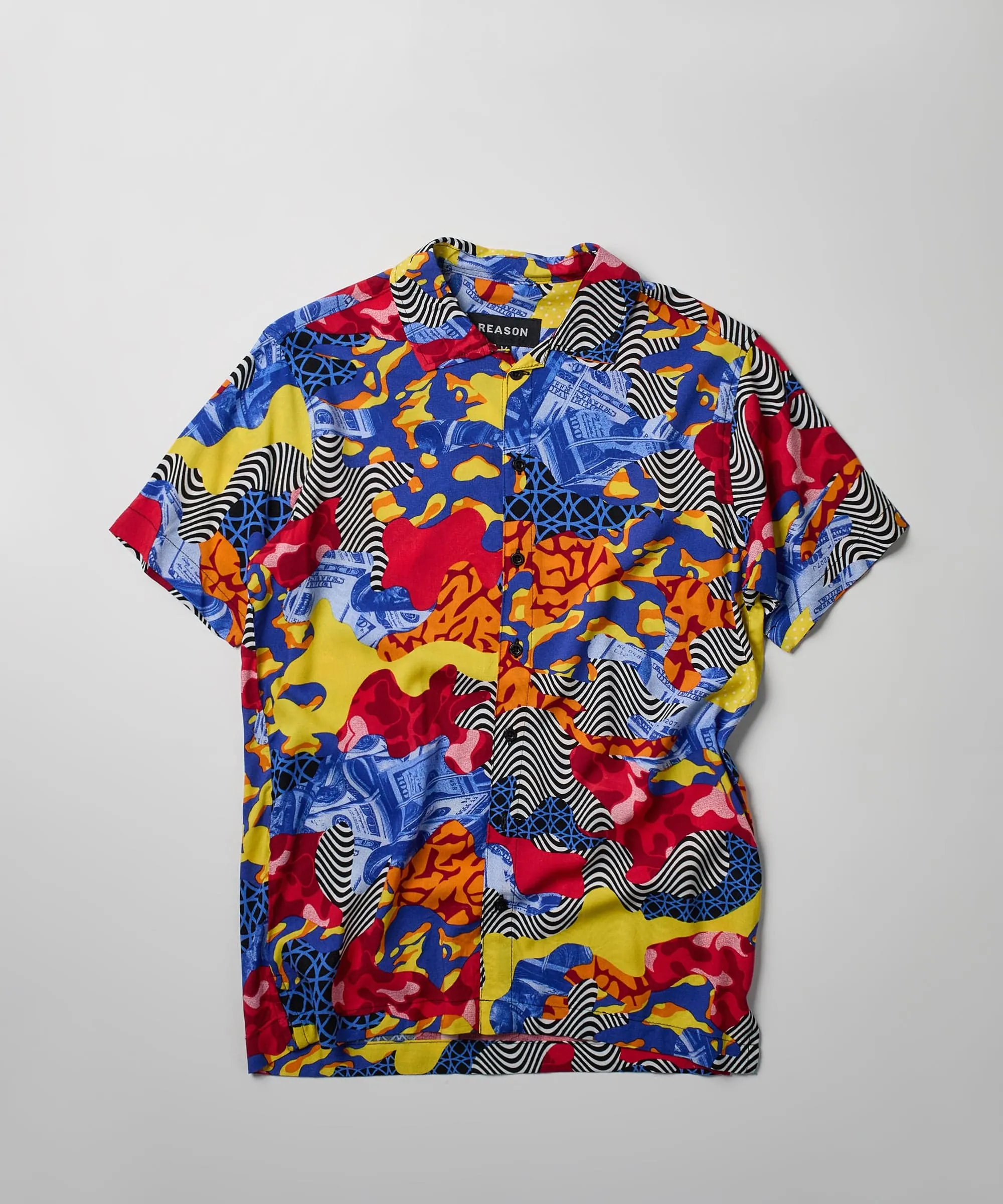 Wavy Allover Print Short Sleeve Shirt