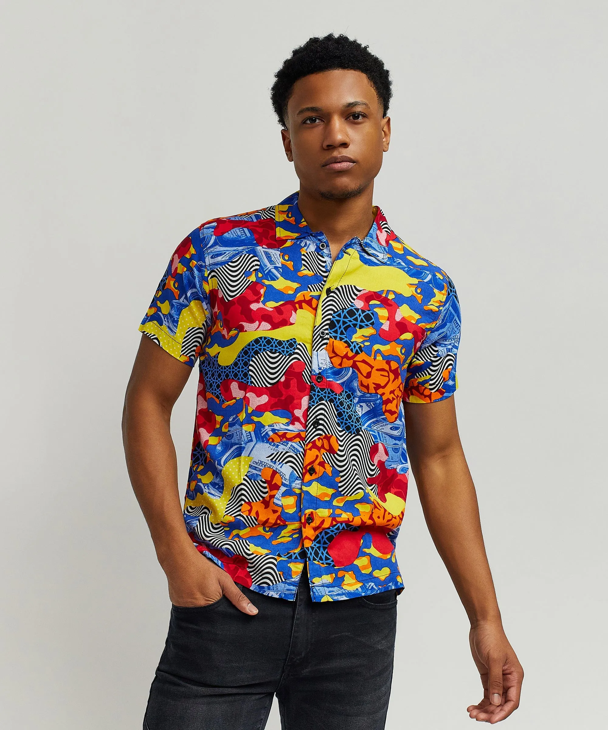 Wavy Allover Print Short Sleeve Shirt